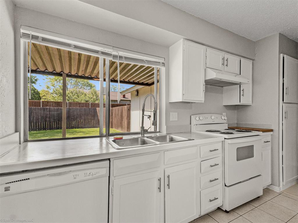 3628 Blossom Trail Property Photo 10