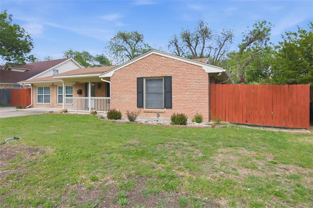 4216 Selkirk Drive Property Photo 1