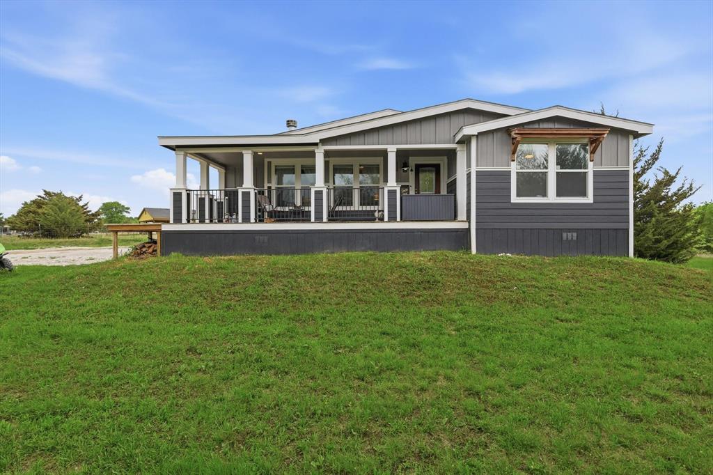 7113 Private Road 1182 Property Photo 2
