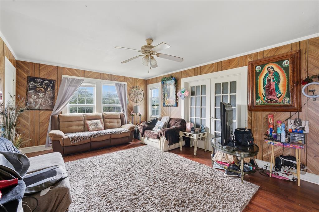2719-2721 Parrott Avenue Property Photo 5