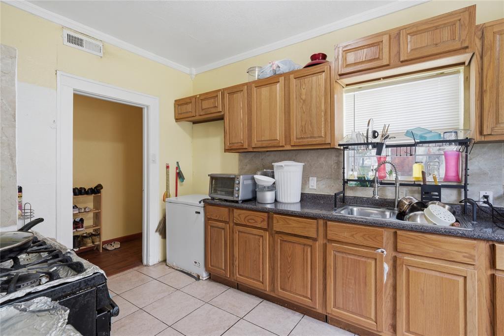 2719-2721 Parrott Avenue Property Photo 12