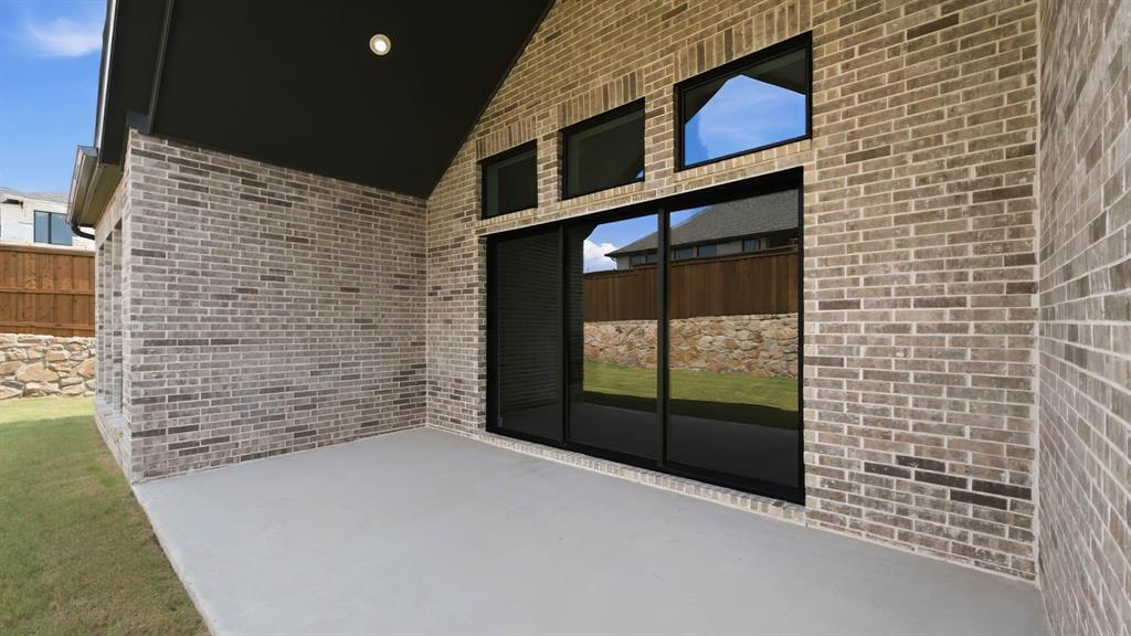 1944 Lowland Drive Property Photo 15
