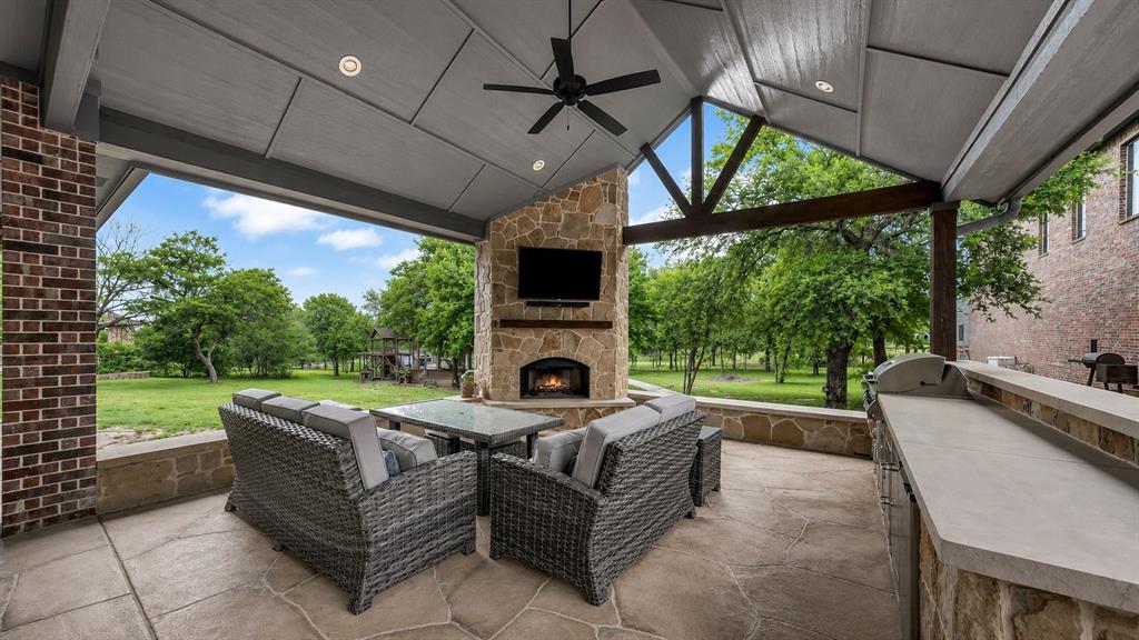 147 Tyler Court Property Photo 6