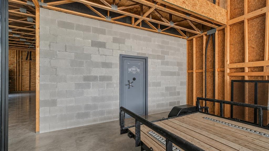 147 Tyler Court Property Photo 30