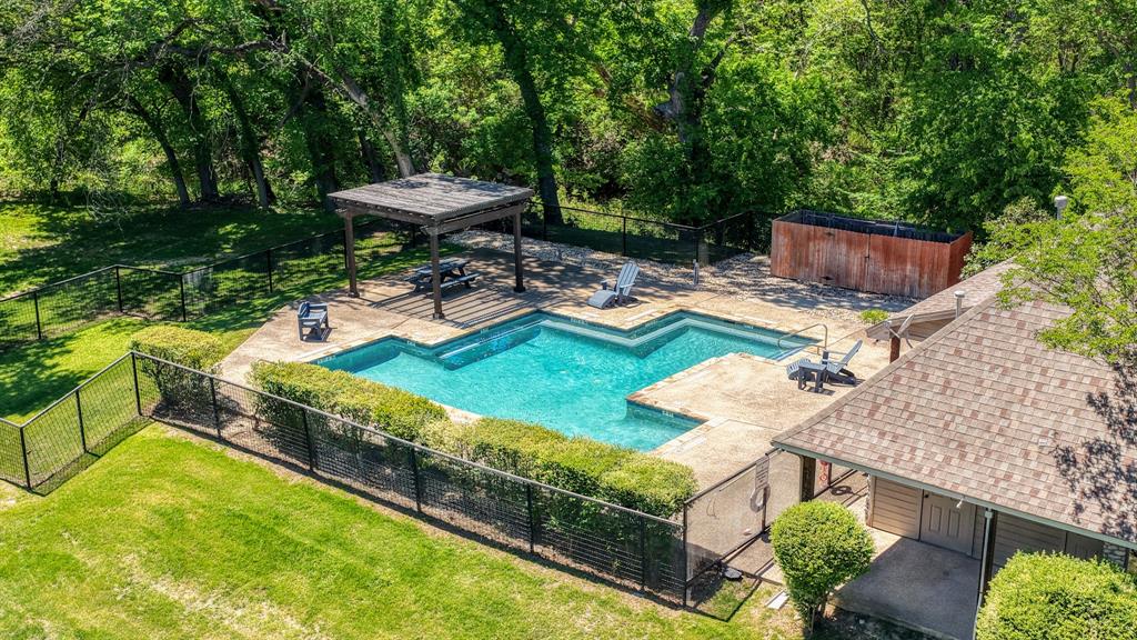 147 Tyler Court Property Photo 37