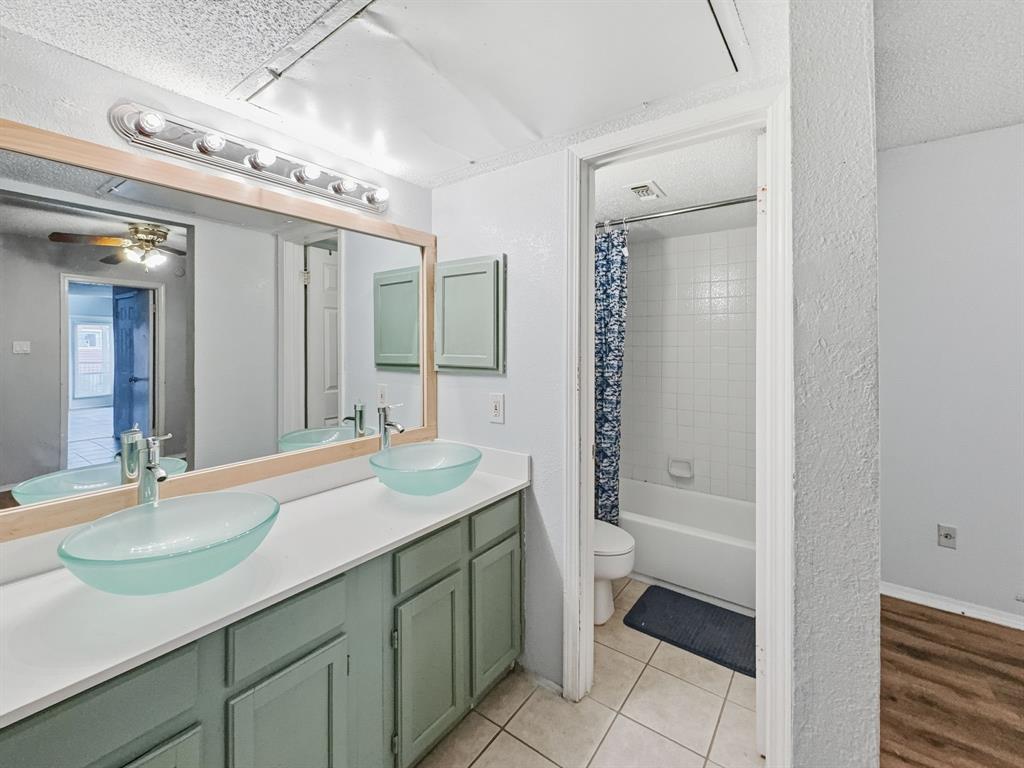 9835 Walnut Street 208 Property Photo 1