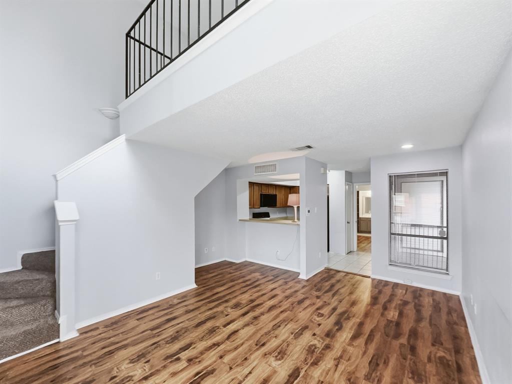9835 Walnut Street 208 Property Photo 8