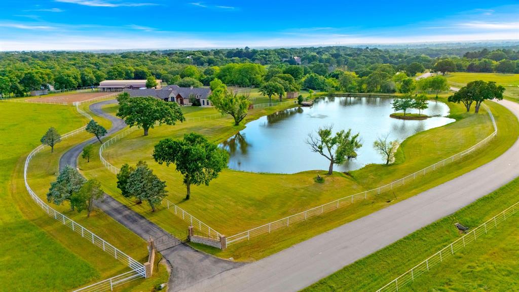 7583 Mountain View Road Property Photo 1