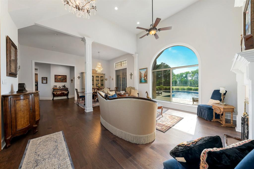 7583 Mountain View Road Property Photo 8