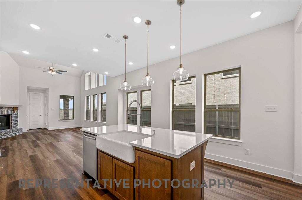1653 Cornwall Avenue Property Photo 7