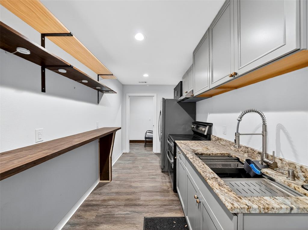 213 Mckinney Avenue Property Photo 14