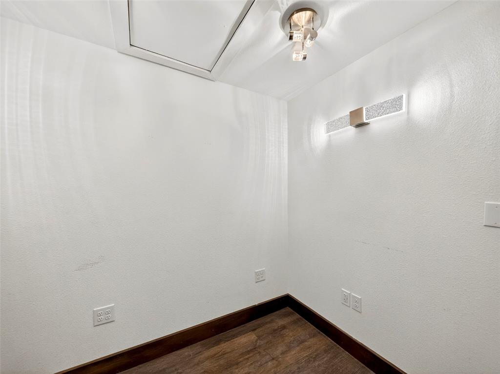 213 Mckinney Avenue Property Photo 26