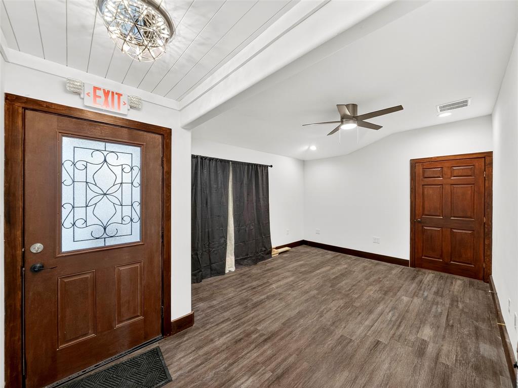 213 Mckinney Avenue Property Photo 30