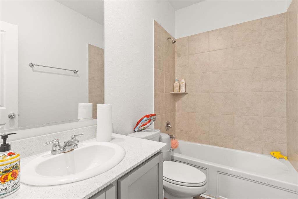 3505 Riverside Drive Property Photo 14