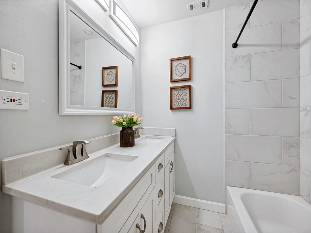 10521 Evangeline Way Property Photo 19