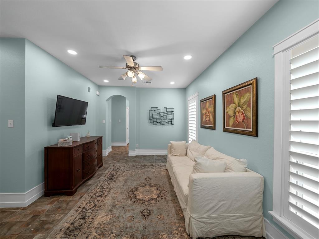 9324 Masse Court Property Photo 4