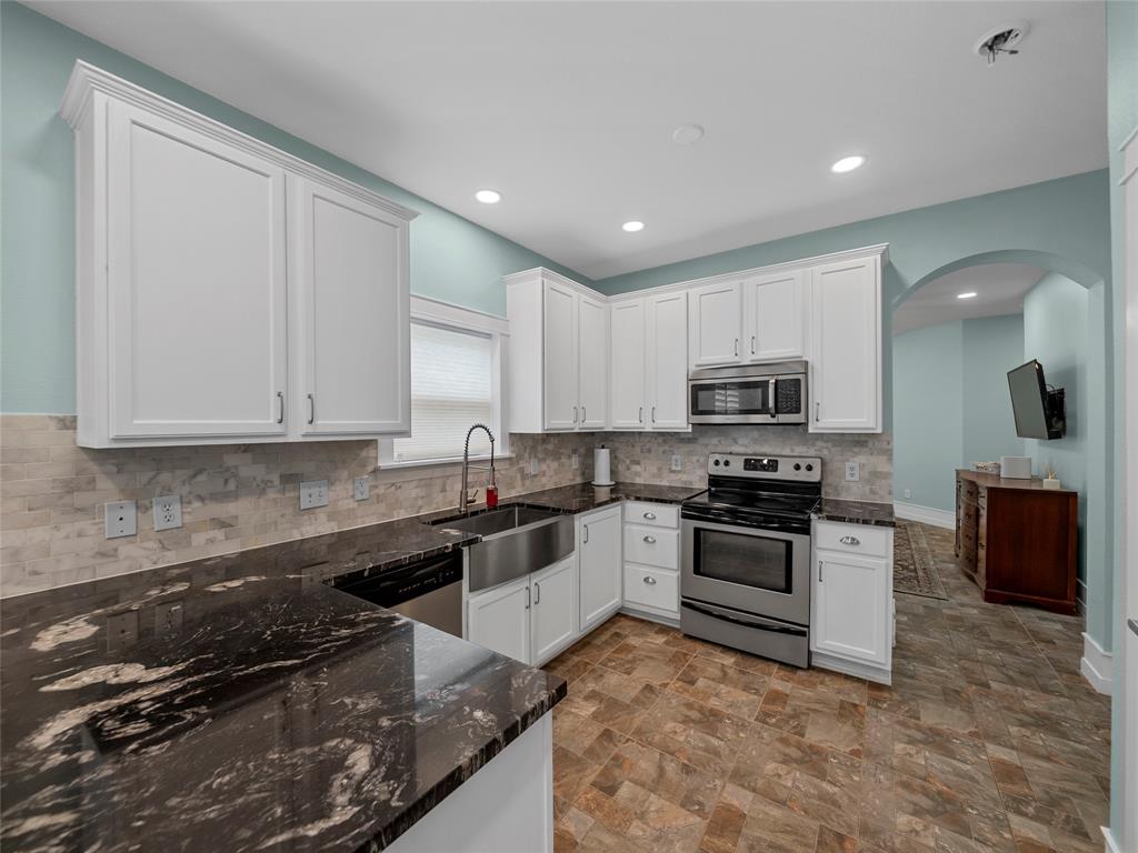 9324 Masse Court Property Photo 7