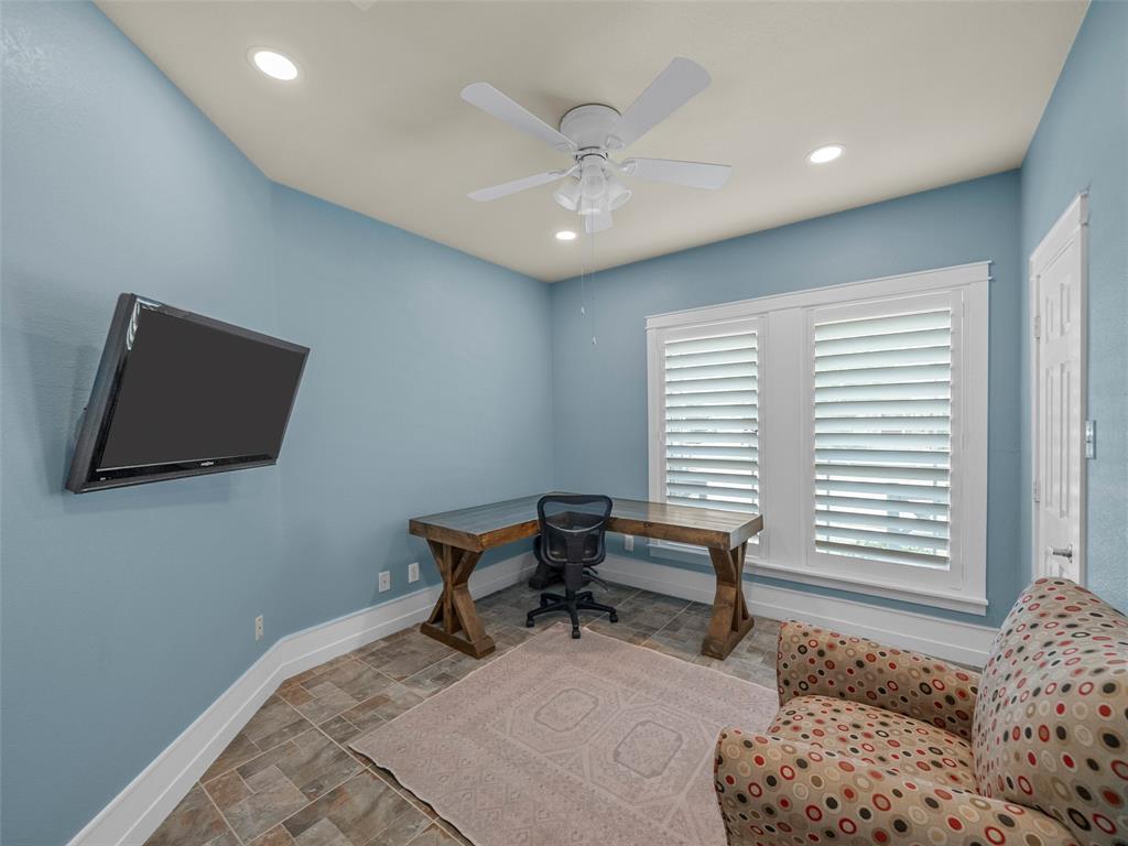 9324 Masse Court Property Photo 14