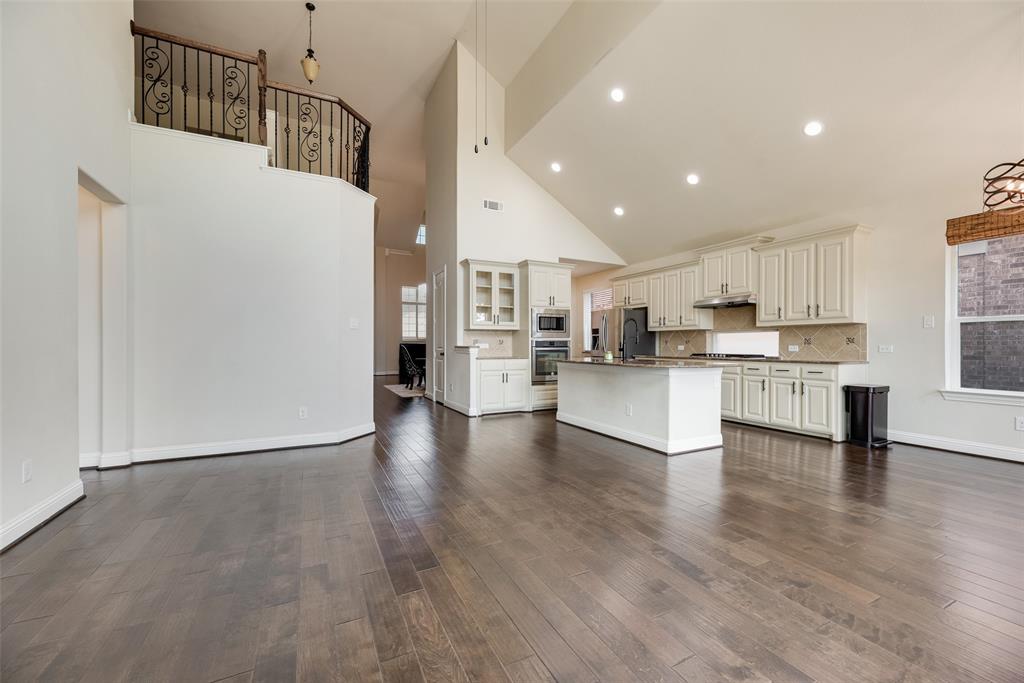 302 Daylily Drive Property Photo 2