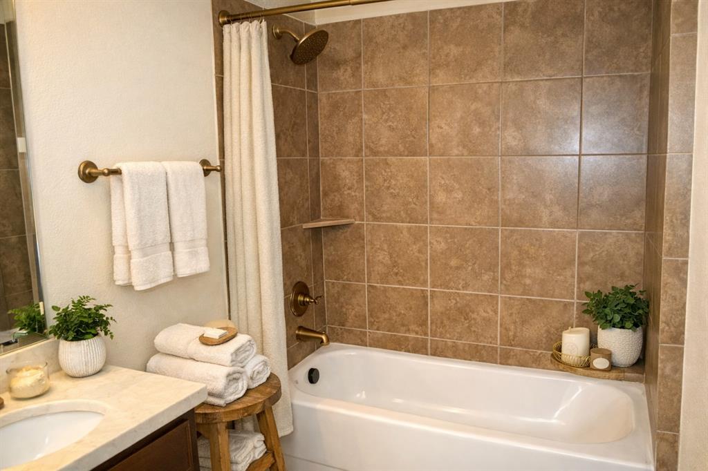 302 Daylily Drive Property Photo 33
