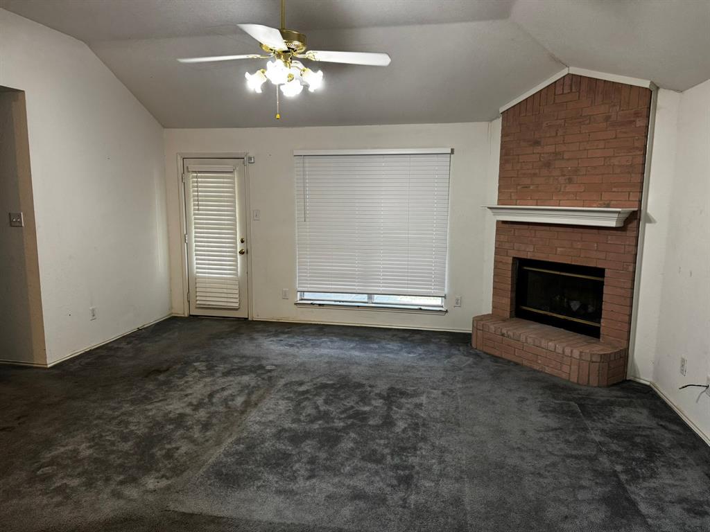 2836 Saint Johns Avenue Property Photo 3
