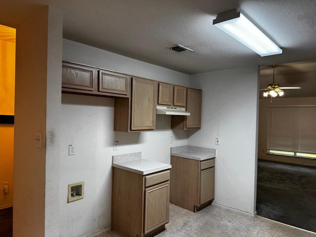 2836 Saint Johns Avenue Property Photo 5