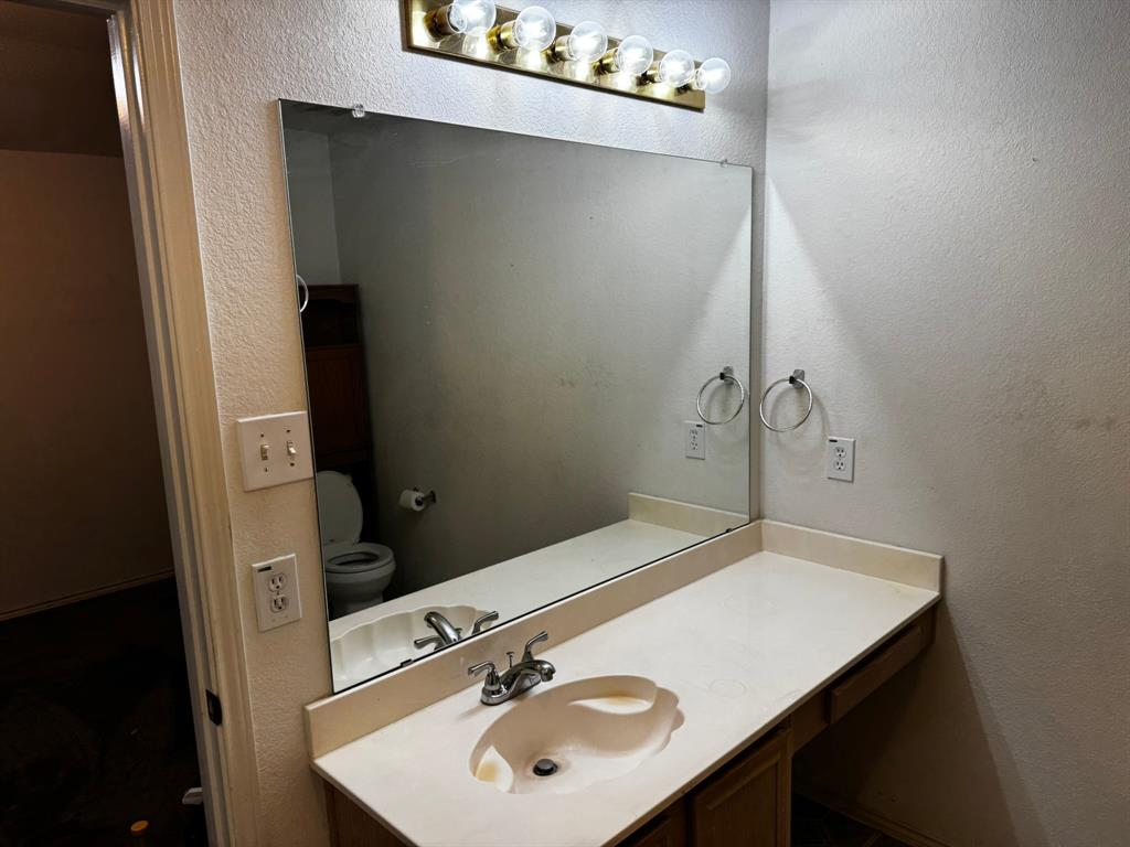 2836 Saint Johns Avenue Property Photo 10