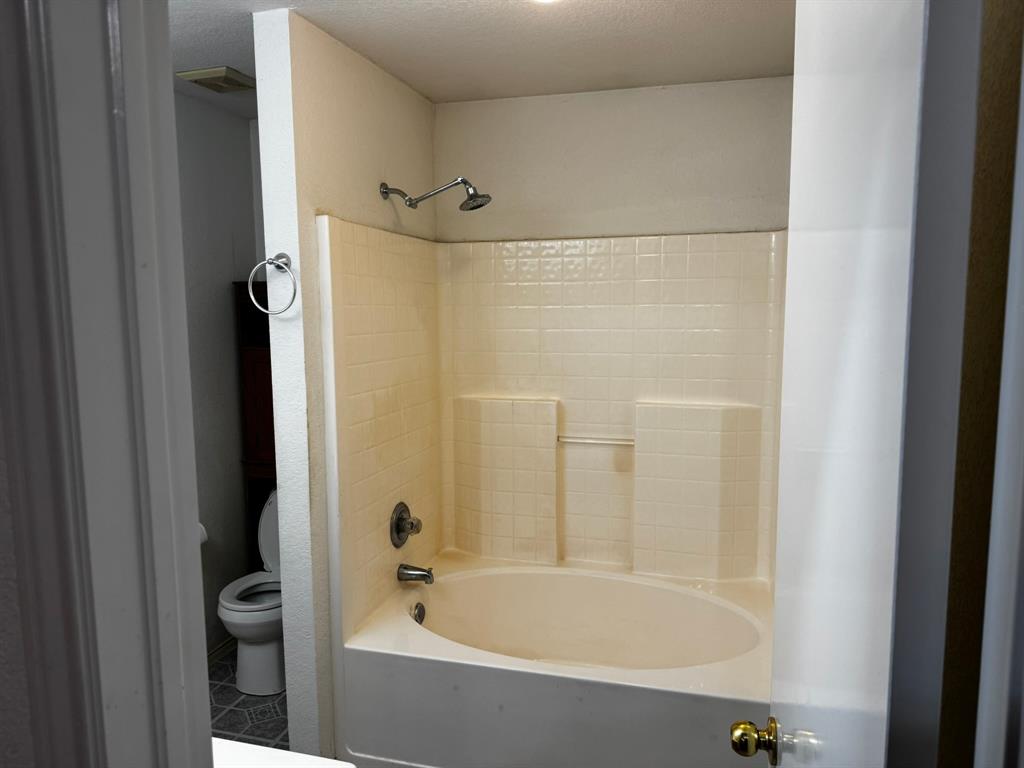 2836 Saint Johns Avenue Property Photo 11