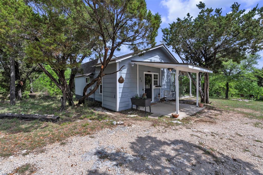 1037 County Road 1190 Property Photo 5