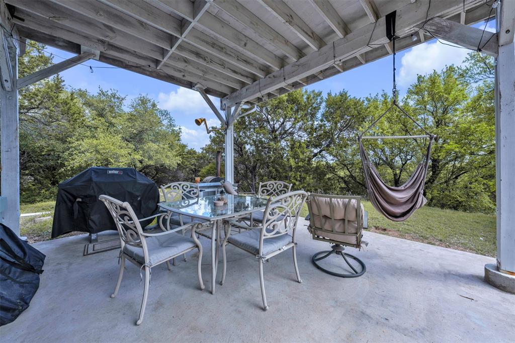 1037 County Road 1190 Property Photo 8