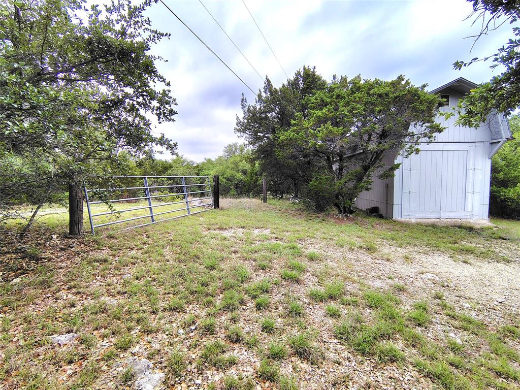 1037 County Road 1190 Property Photo 30