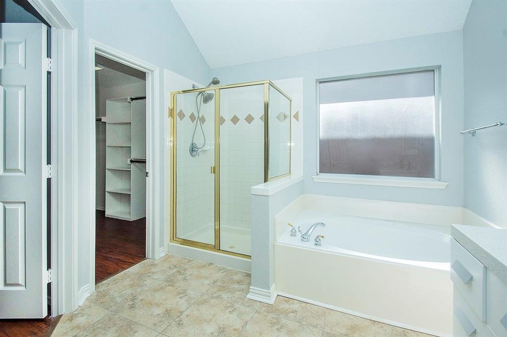 406 Leameadow Drive Property Photo 13