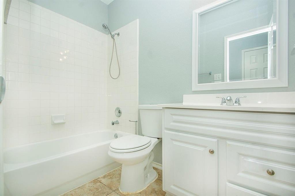 406 Leameadow Drive Property Photo 15