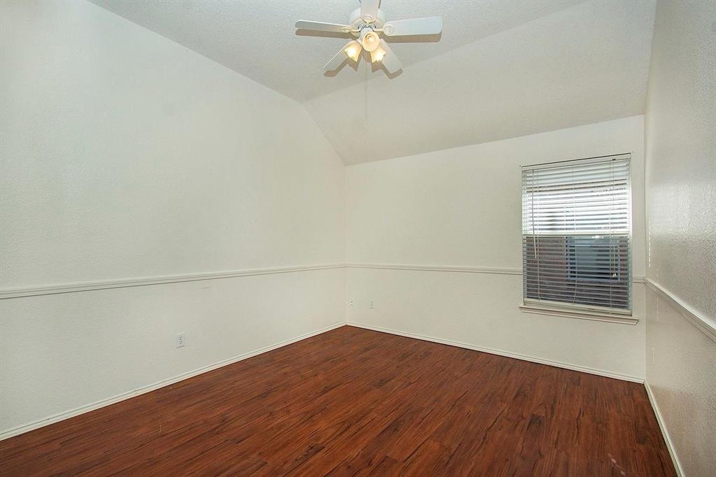 406 Leameadow Drive Property Photo 16