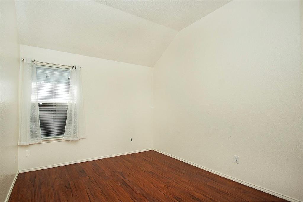 406 Leameadow Drive Property Photo 17