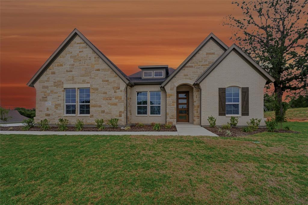 128 Oak Grove Way Property Photo 1