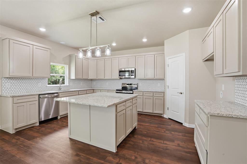 3116 County Road 310 Property Photo 9