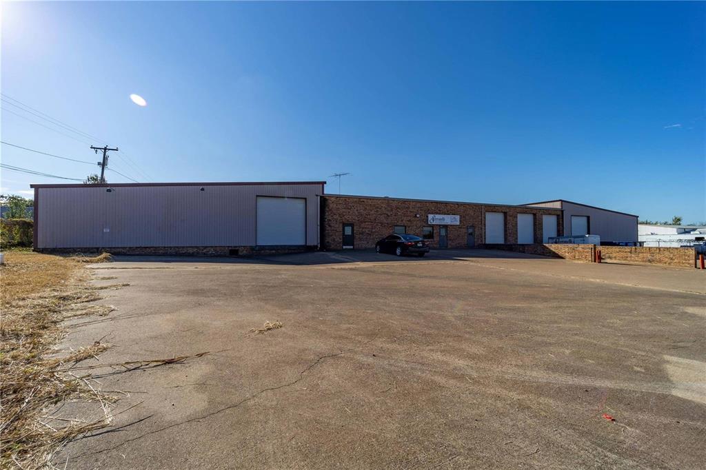 2014 N US Highway 377 Property Photo 1