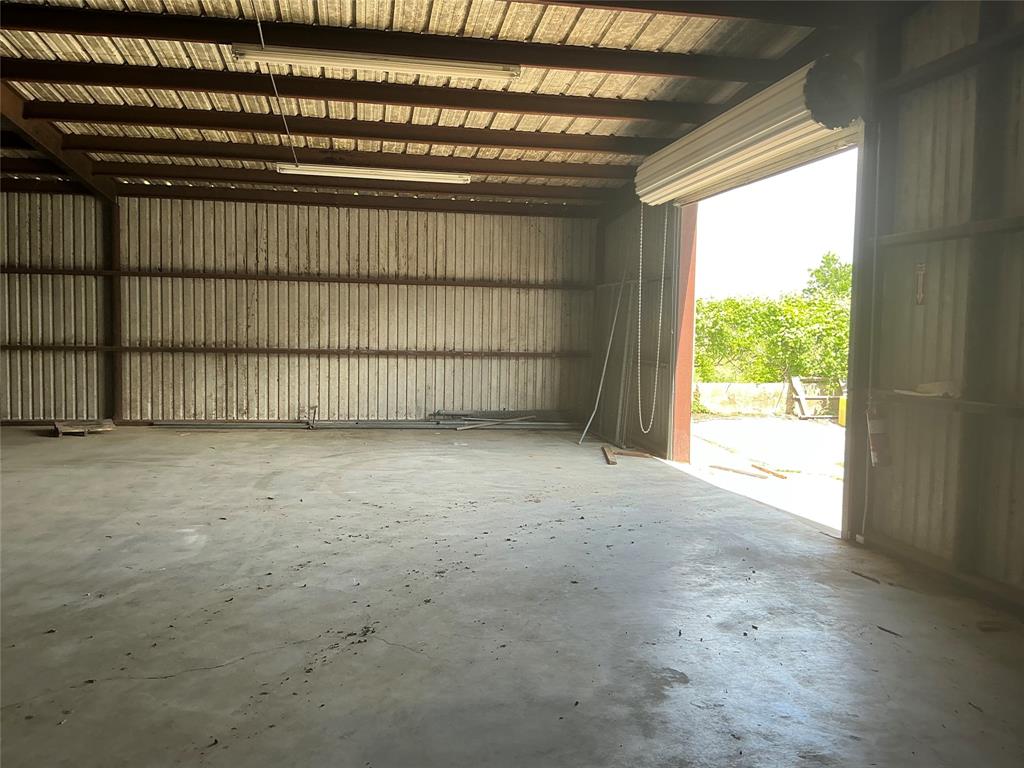 2014 N Us Highway 377 Property Photo 10