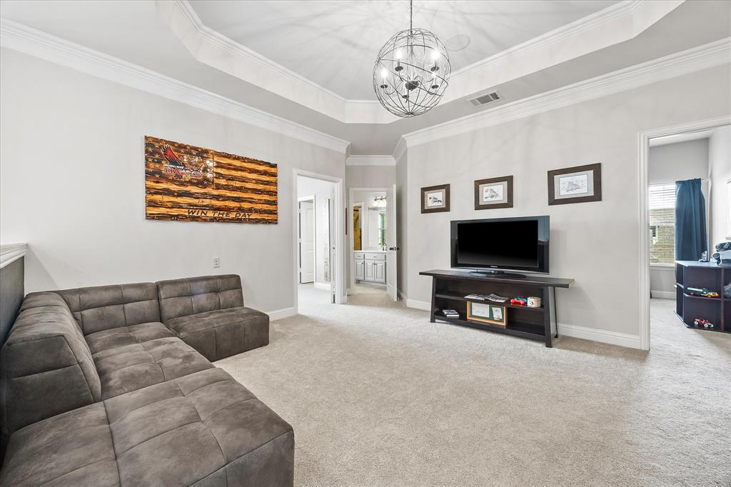 1 Kensington Drive Property Photo 24
