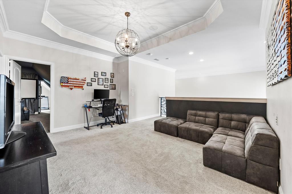 1 Kensington Drive Property Photo 25