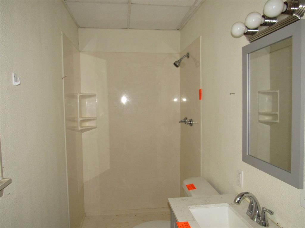 218 N Pearl Street Property Photo 7