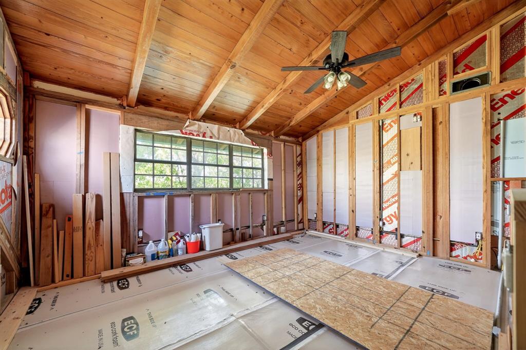 858 County Road 1006 Property Photo 19