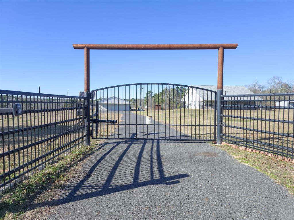 1394 Fm 3343 Property Photo 2