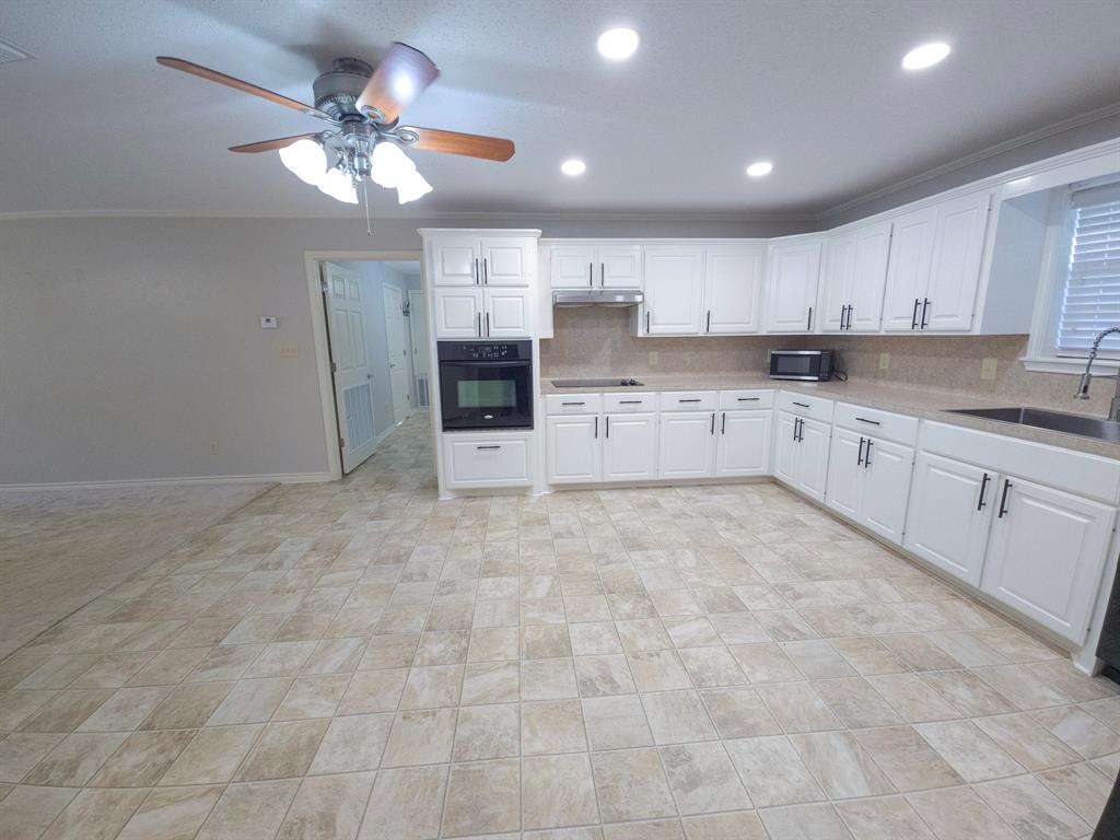 1394 Fm 3343 Property Photo 11