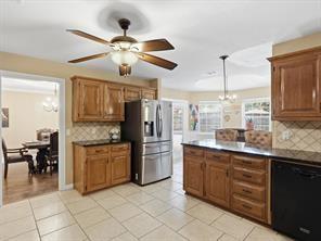 816 Autumn Lake Drive Property Photo 4