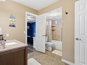 816 Autumn Lake Drive Property Photo 18