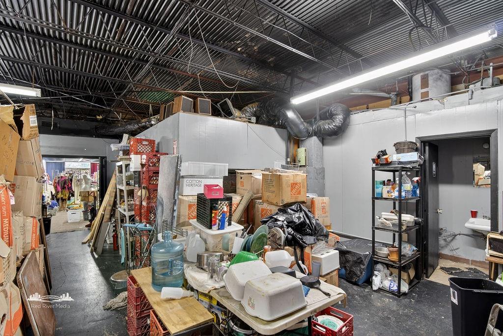 709 W 70th Street Property Photo 19