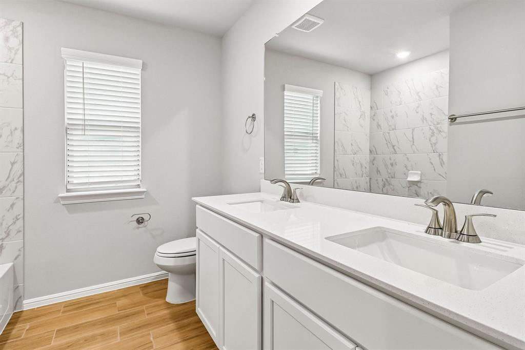 727 Grand Dale Drive Property Photo 13