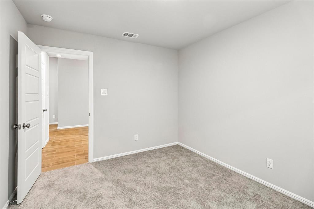 727 Grand Dale Drive Property Photo 15